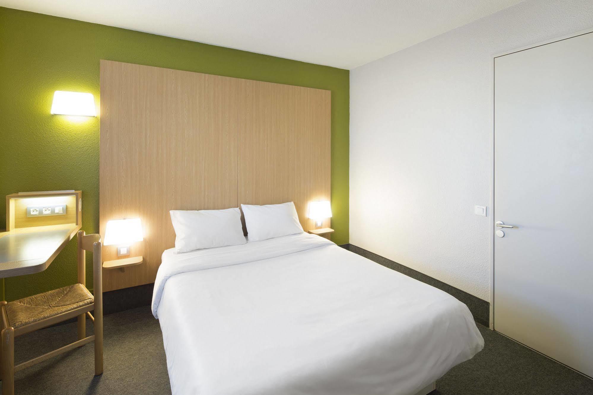 B&B Hotel Saint-Michel Sur Orge Kültér fotó